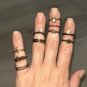Set of 10 unique rings